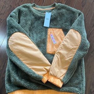 Ugg niko shepera crewneck  shirt - L